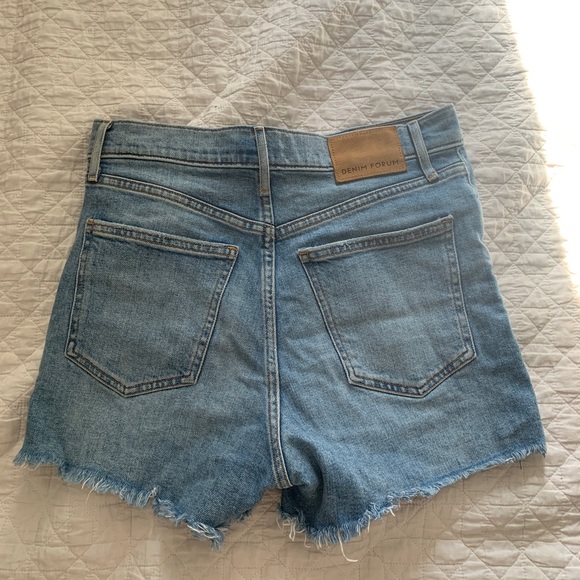 Aritzia Denim Forum Arlo shorts, size 26 - Picture 3 of 5